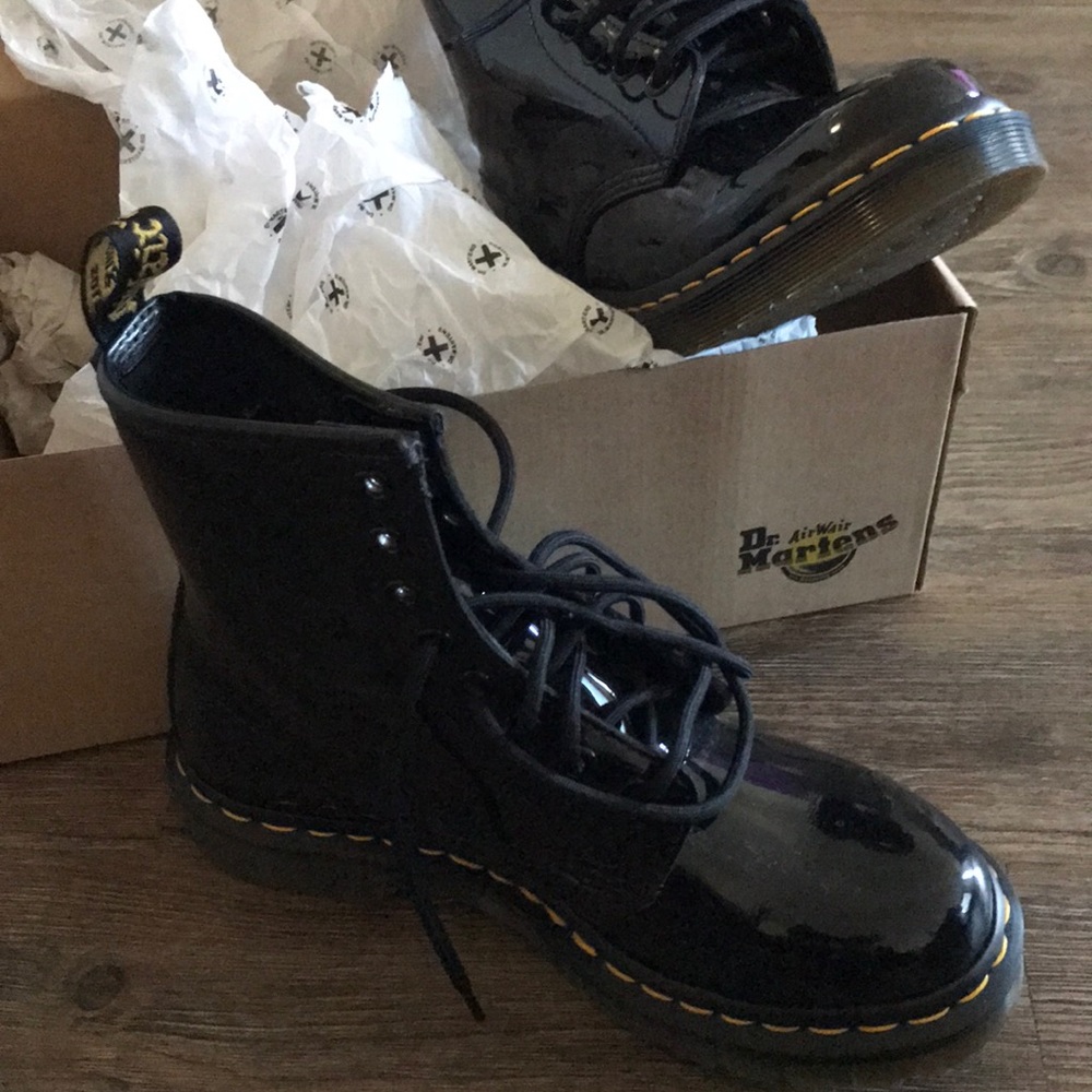 All black Patent lamper boots